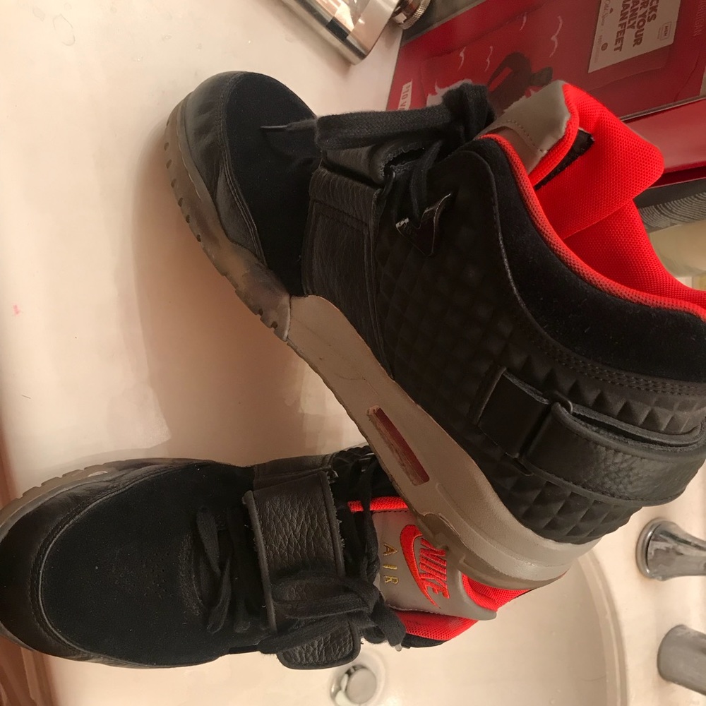 Victor Cruz “dance to greatness” men shoes